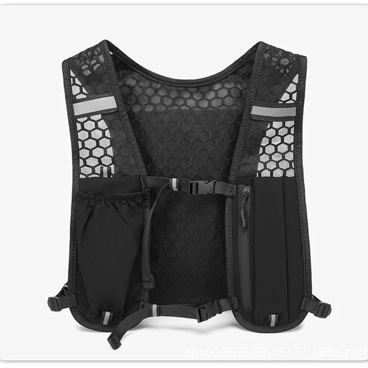 Lightweight Running Hydration Vest With Phone Storage